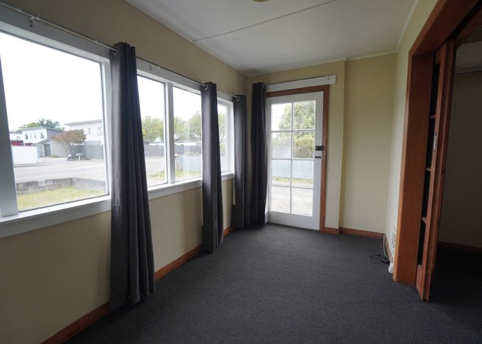  at 2/330 Featherston Street, City Centre, Palmerston North, Manawatu / Whanganui