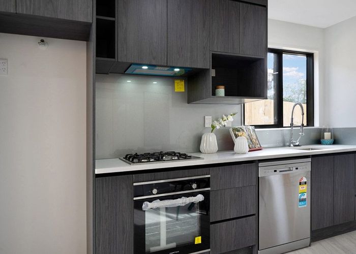  at 1/13 Sarona Avenue, Glen Eden, Waitakere City, Auckland