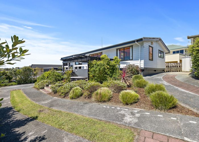  at 8 Mariners Grove, Algies Bay, Warkworth