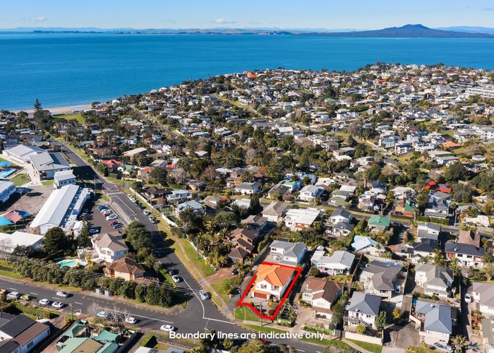 at 1/1 Masterton Road, Rothesay Bay, Auckland
