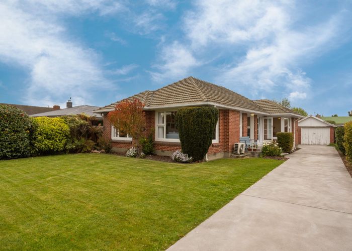 at 8 Roslyn Avenue, Mairehau, Christchurch