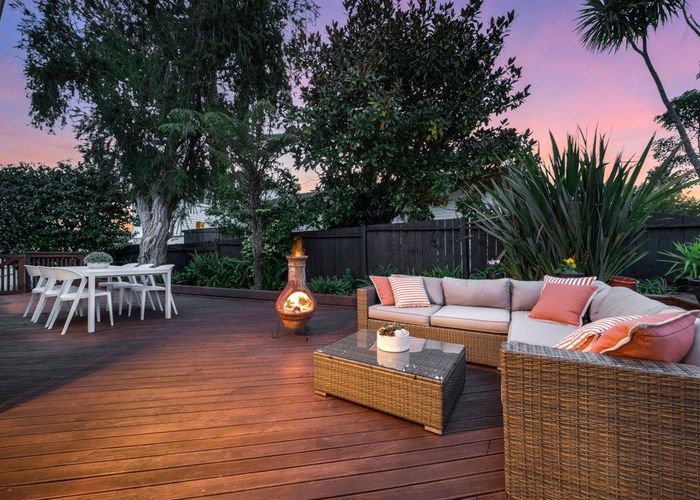  at 68 Lantana Road, Green Bay, Auckland