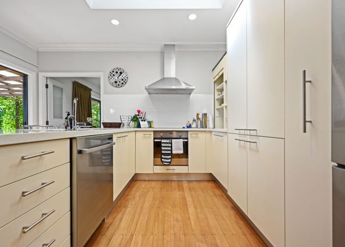  at 46 Beerescourt Road, Beerescourt, Hamilton