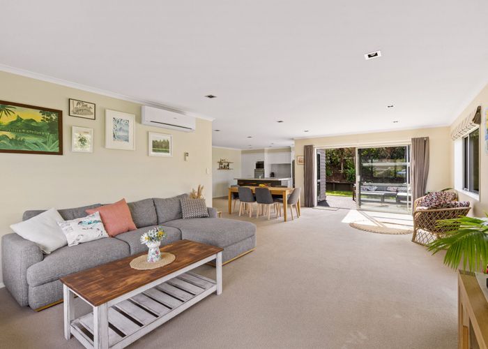  at 8 Beachwood Drive, Hatfields Beach, Orewa