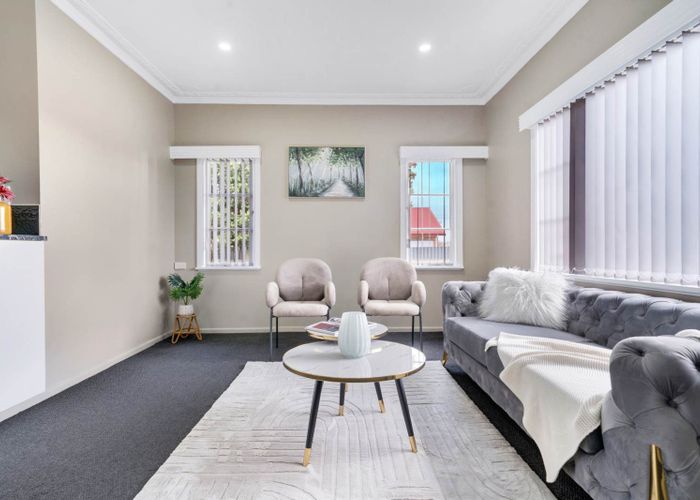  at 35  Seddon Avenue, Papatoetoe, Manukau City, Auckland