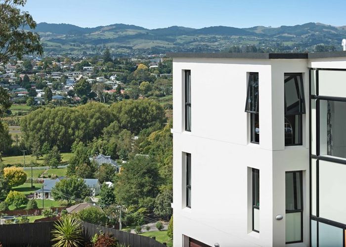  at 2/13B Lichfield Grove, Bethlehem, Tauranga, Bay Of Plenty