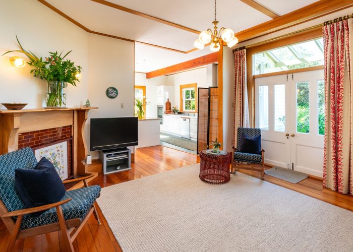  at 8 The Rigi and 2 Governor Road, Northland, Wellington, Wellington