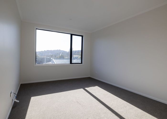  at 215 Stokes Valley Road, Stokes Valley, Lower Hutt, Wellington