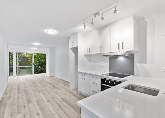  at 106/2 Maungawhau Road, Newmarket, Auckland