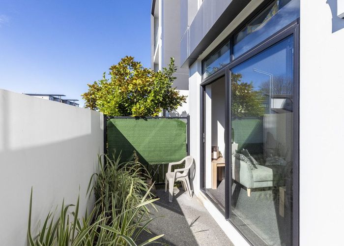  at 2/341 Madras Street, City Centre, Christchurch City, Canterbury