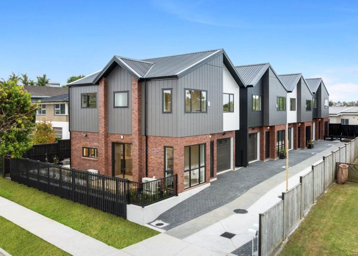  at Lots 1-4/32 Kurnell Drive, Botany Downs, Manukau City, Auckland