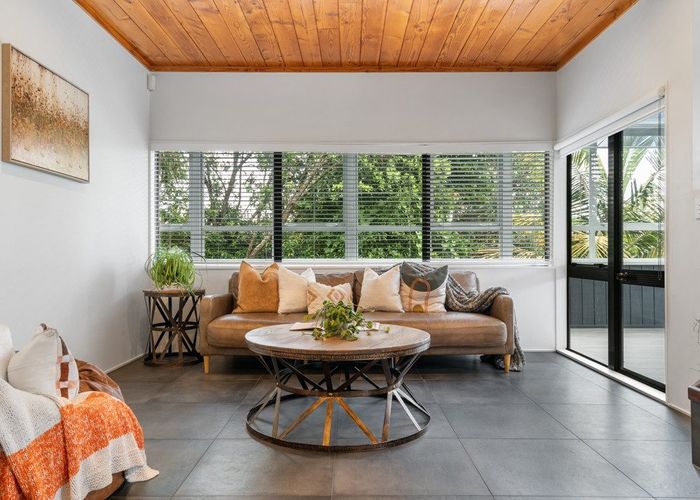  at 2/51 John Gill Road, Shelly Park, Manukau City, Auckland
