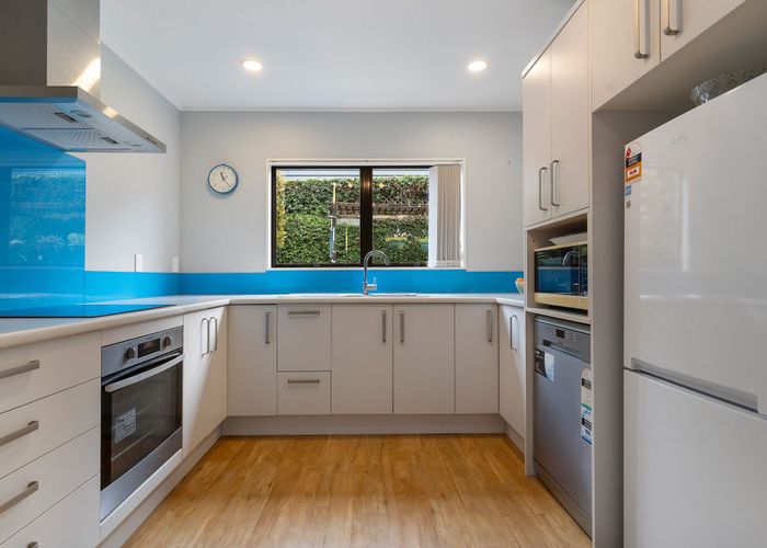  at 1/3 Cleve Road, Green Bay, Waitakere City, Auckland