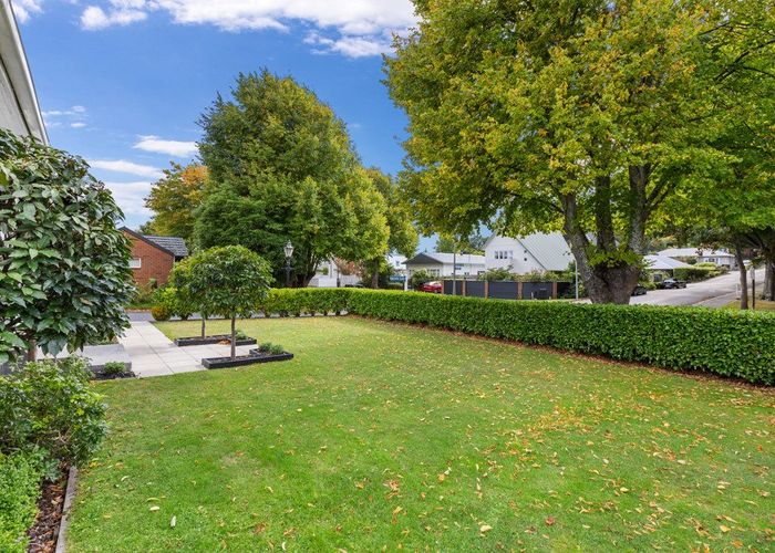  at 18 Bowenvale Avenue, Cashmere, Christchurch