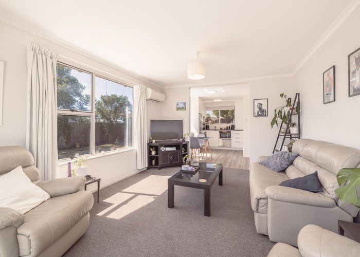  at 2/90 Queenspark Drive, Parklands, Christchurch