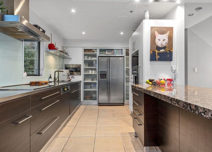  at 24 Lucknow Place, Cashmere, Christchurch City, Canterbury
