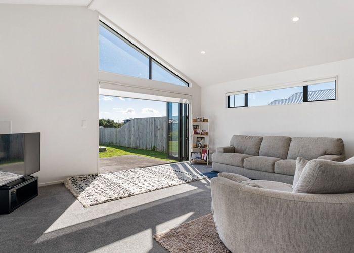  at 9 Wheriko Avenue, Glenbrook, Franklin, Auckland