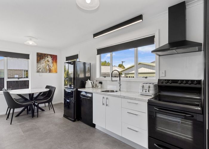  at 31 Horton Place, Avondale, Christchurch