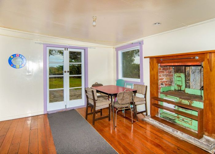  at 5 Burnett Street, Mokihinui