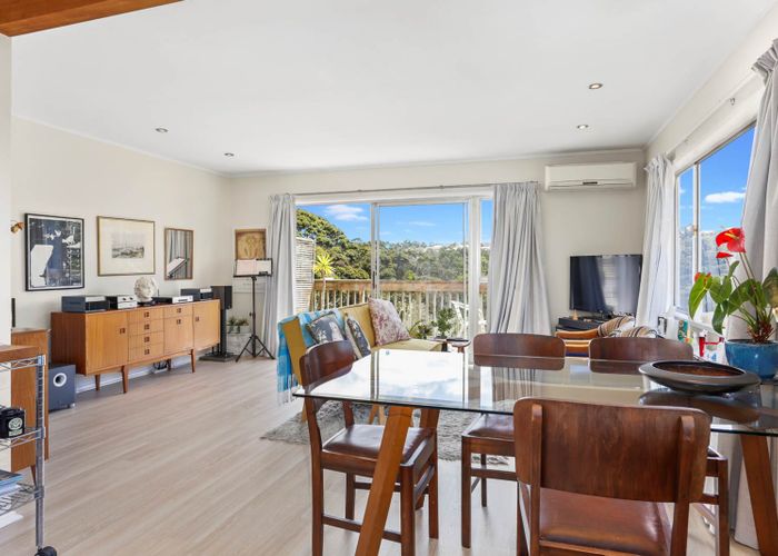 at 2/60 Maritime Terrace, Birkenhead, Auckland