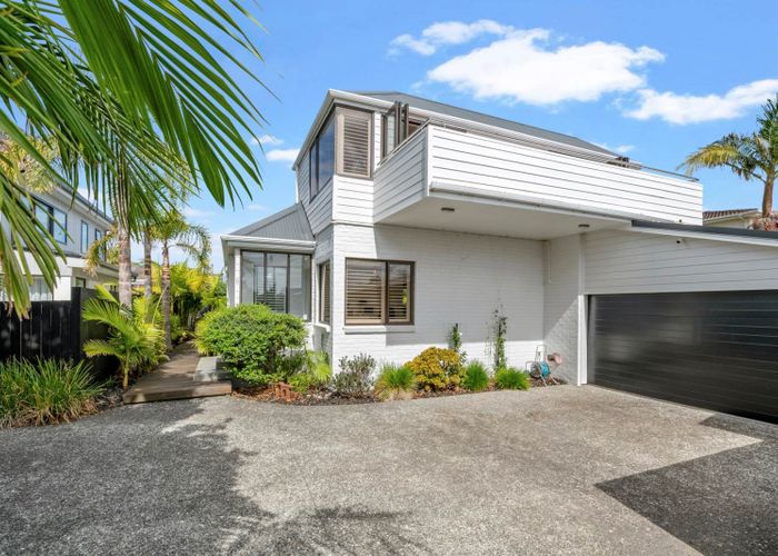  at 1/8 Cecil Road, Milford, North Shore City, Auckland