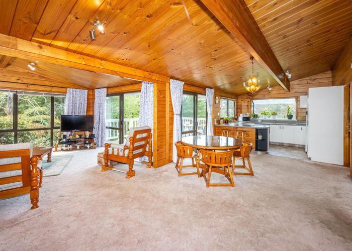  at 6 Cotebrooke Lane, Hillcrest, Hamilton