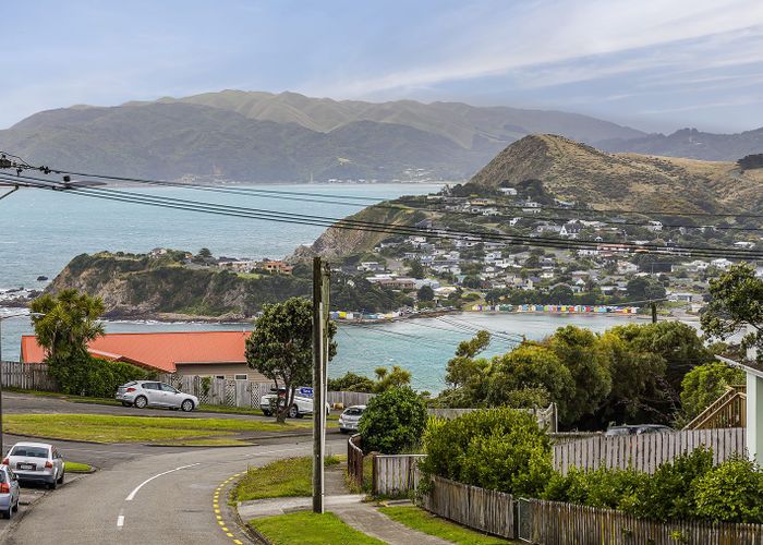  at 45 Hiwi Crescent, Titahi Bay, Porirua