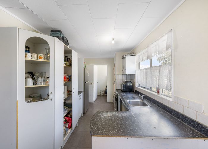  at 13 Navigator Place, Papatoetoe, Manukau City, Auckland