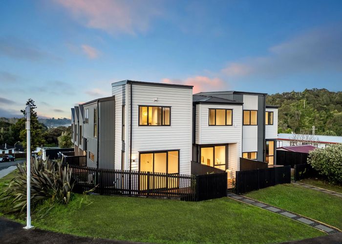  at 1 Thistledew Place, Bayview, North Shore City, Auckland