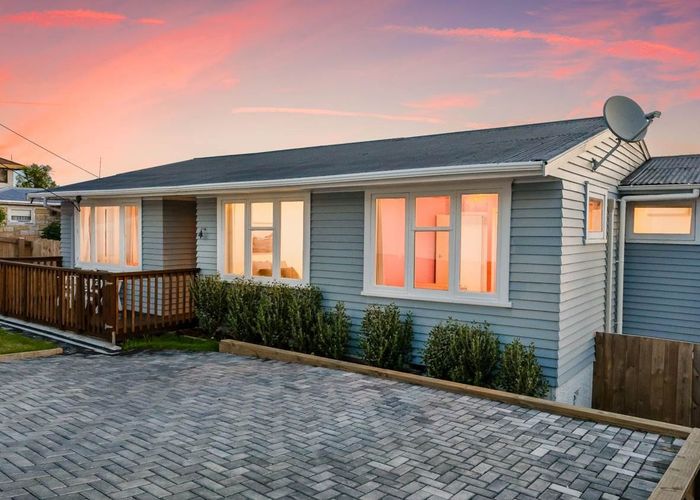  at 116 Carlisle Road, Browns Bay, Auckland