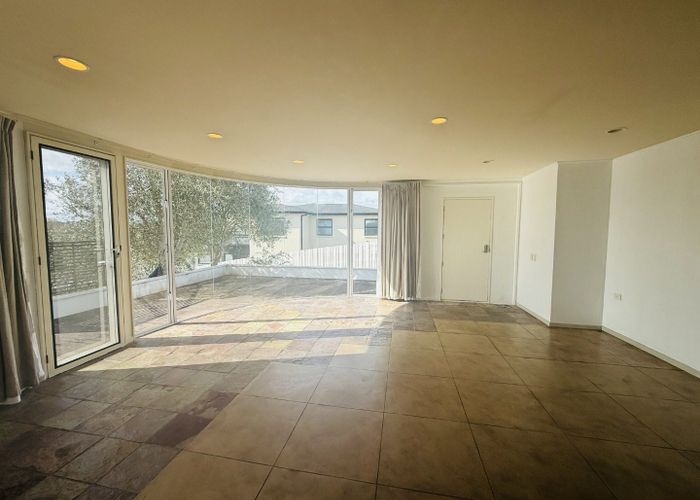  at 17 Pounamu Avenue, Greenhithe, Auckland