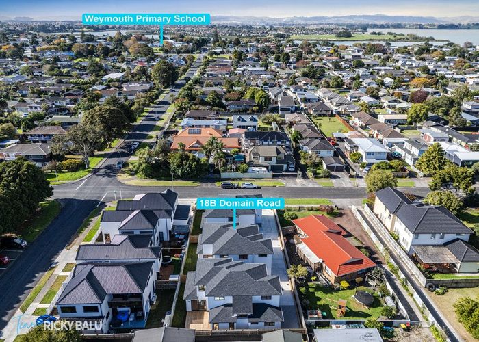  at 2/18 Domain Street, Weymouth, Manukau City, Auckland