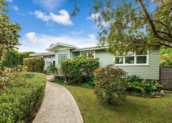  at 55 Graham Avenue, Te Atatu Peninsula, Auckland