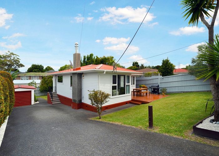  at 23 Cornwall Street, Te Atatu South, Waitakere City, Auckland