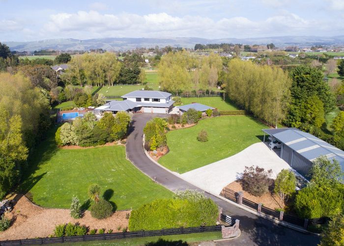  at 136 Tutaki Road, Kelvin Grove, Palmerston North
