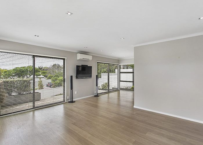  at 10 Glenbrook Street, Remuera, Auckland