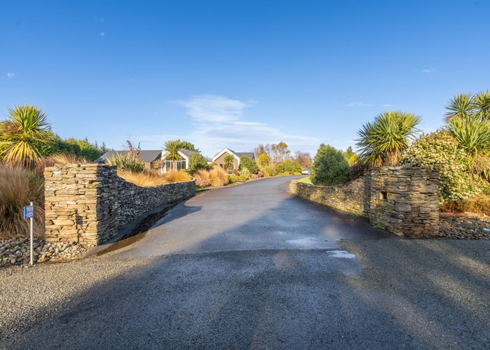  at 185 Dunns Road, Otatara