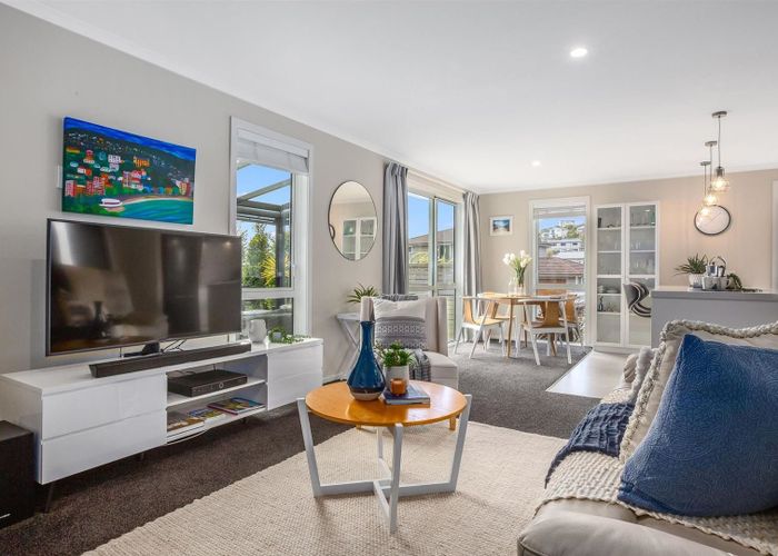  at 11 Banks Boulevard, Whitby, Porirua