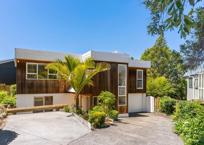  at 182 Glamorgan Drive, Torbay, Auckland