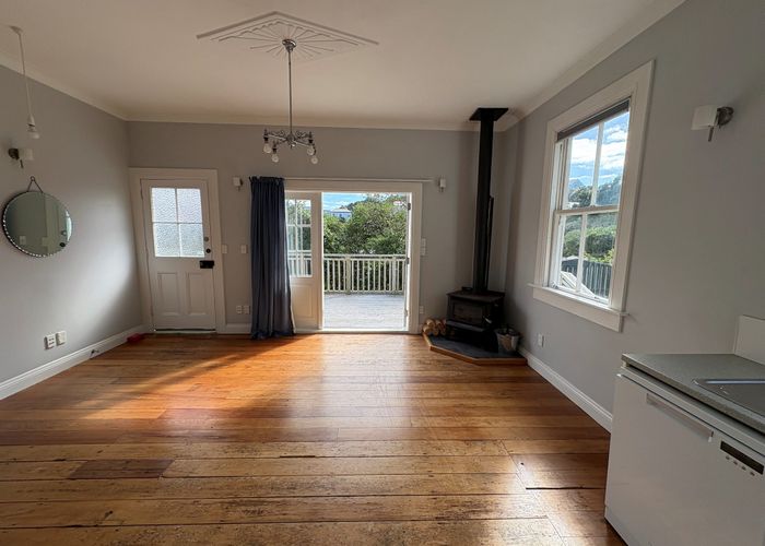  at 30c Sutherland Cres, Newtown, Wellington, Wellington