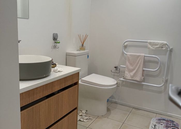  at 1/34 Opito Way, Botany Downs, Manukau City, Auckland