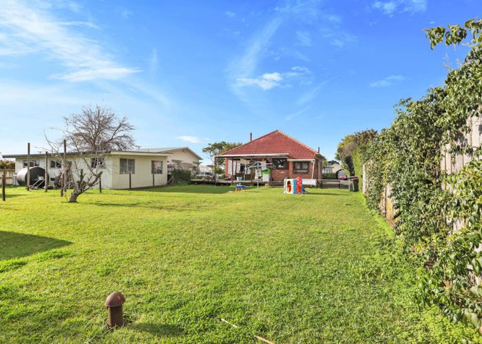  at 36 Oakley Avenue, Waterview, Auckland
