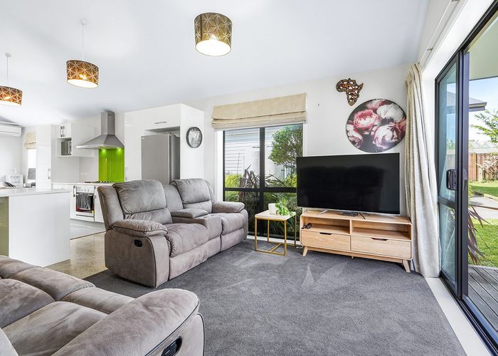  at 2/4 Shakespeare Avenue, Enderley, Hamilton, Waikato
