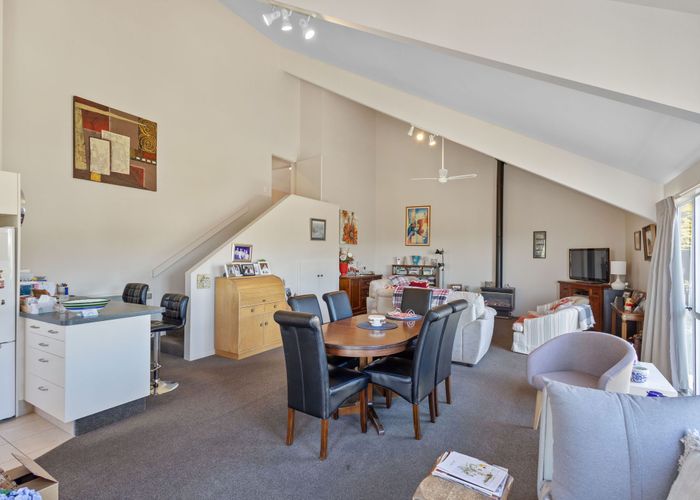  at 2/19 Lookaway Place, Huntsbury, Christchurch City, Canterbury