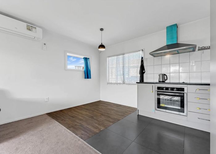  at 1/23 Kerrs Road, Wiri, Auckland