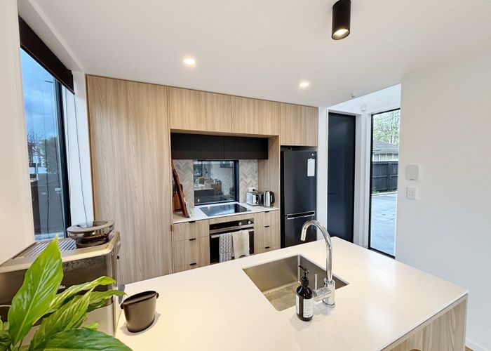  at 1/166 Saint Albans Street, St. Albans, Christchurch City, Canterbury