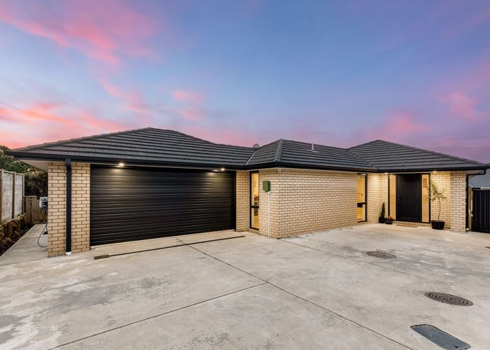  at 27 Topsail Way, Whitby, Porirua, Wellington