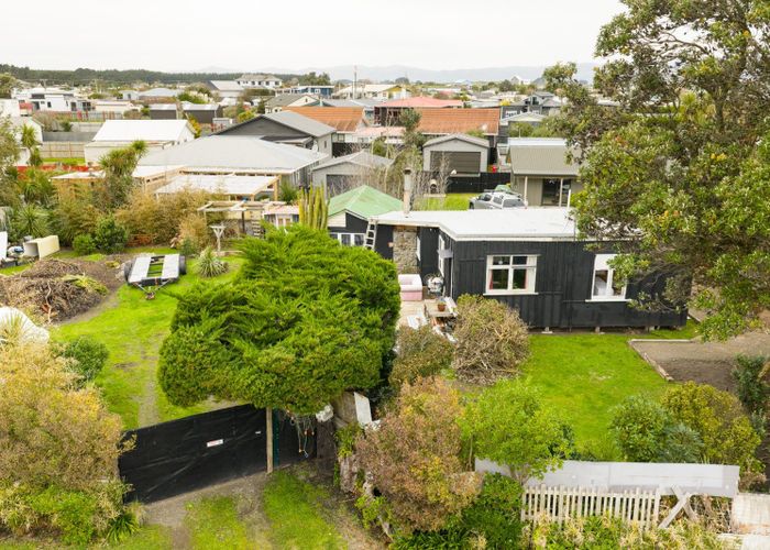  at 8 Robbie Street, Foxton Beach, Horowhenua, Manawatu / Whanganui
