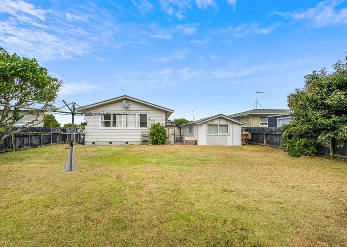  at 3 Lomas Place, Manurewa, Manukau City, Auckland