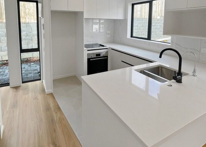  at 3/2 Ayr Road , Pakuranga, Manukau City, Auckland